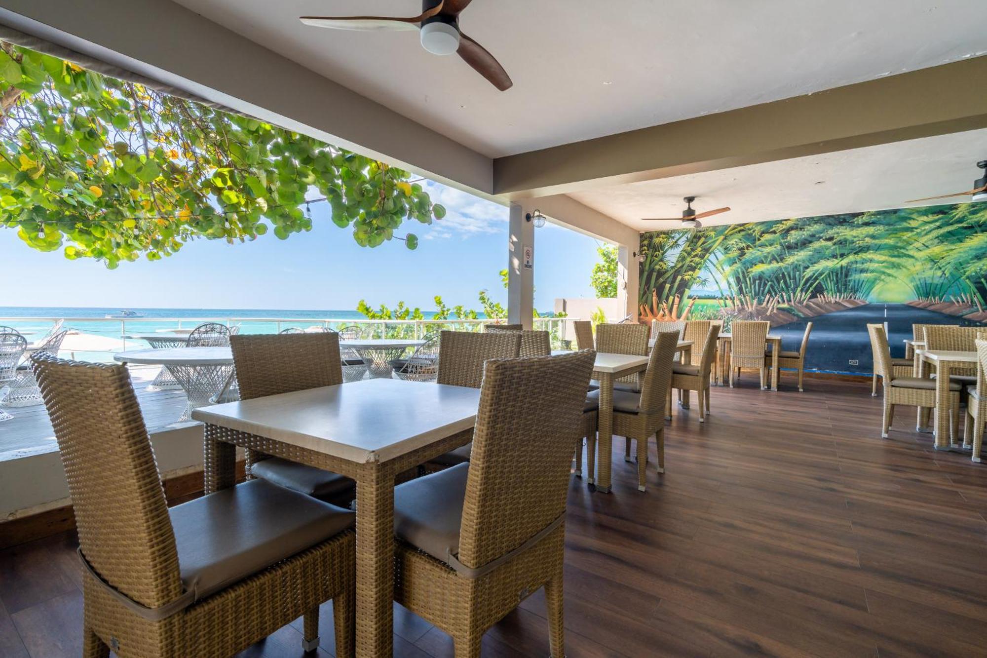 Travellers Beach Resort Negril Ngoại thất bức ảnh