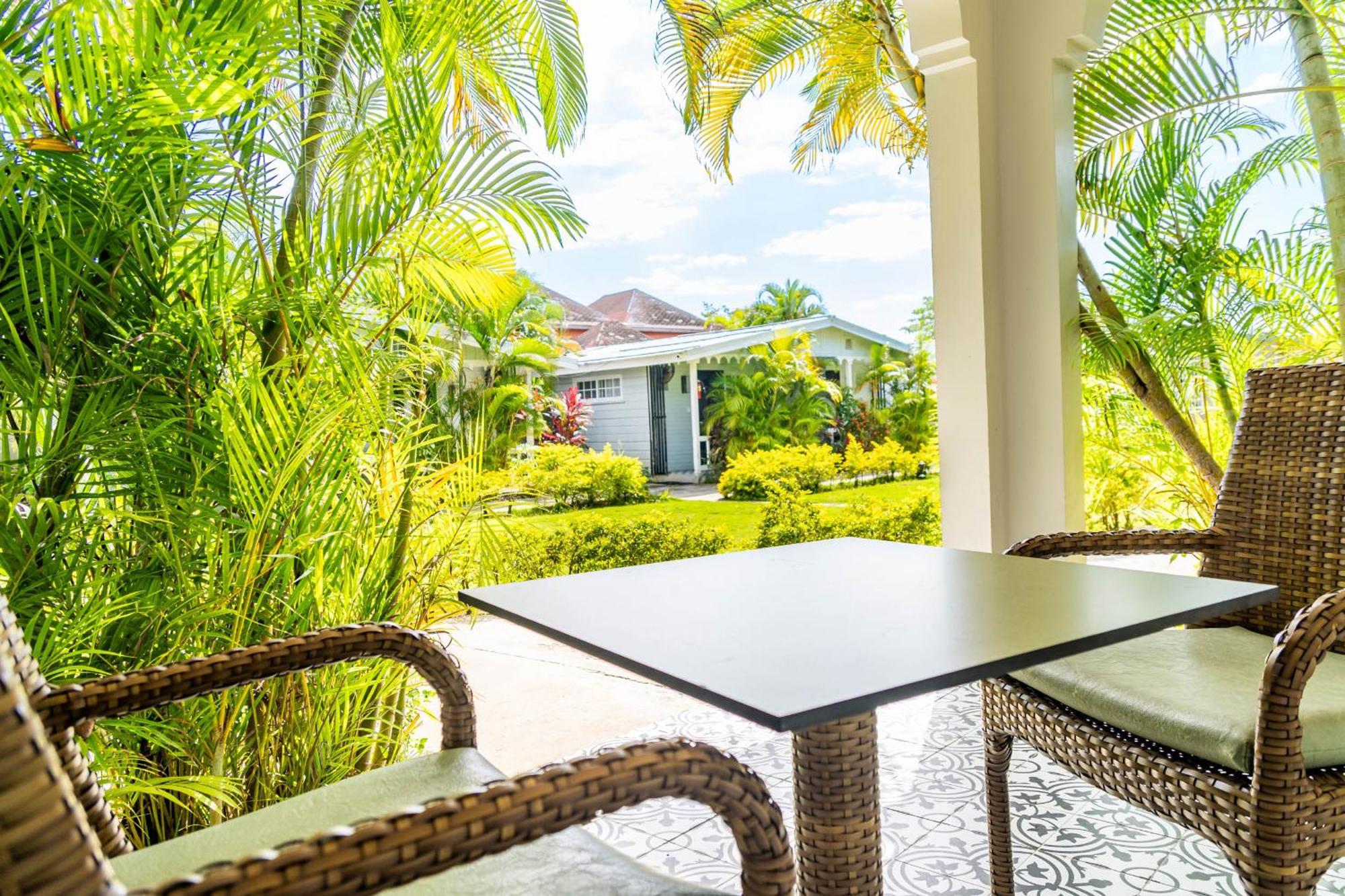 Travellers Beach Resort Negril Ngoại thất bức ảnh